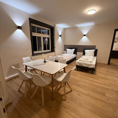 Crown Living Villa Blumenau Studios, Smarttv, Parkplatz ลุสเตอเนา ภายนอก รูปภาพ