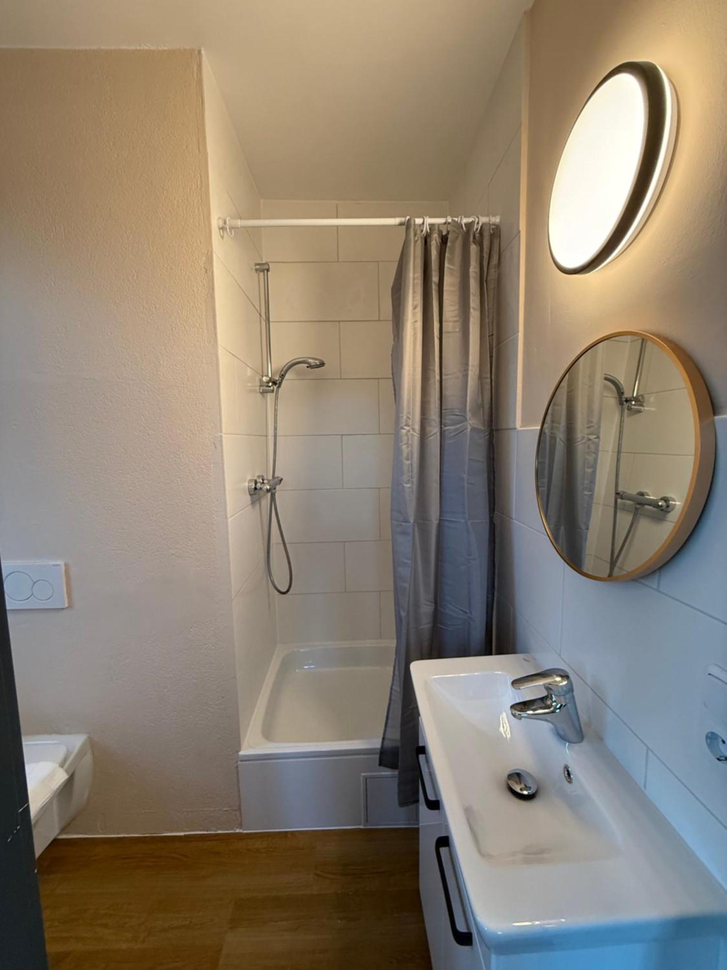 Crown Living Villa Blumenau Studios, Smarttv, Parkplatz ลุสเตอเนา ภายนอก รูปภาพ
