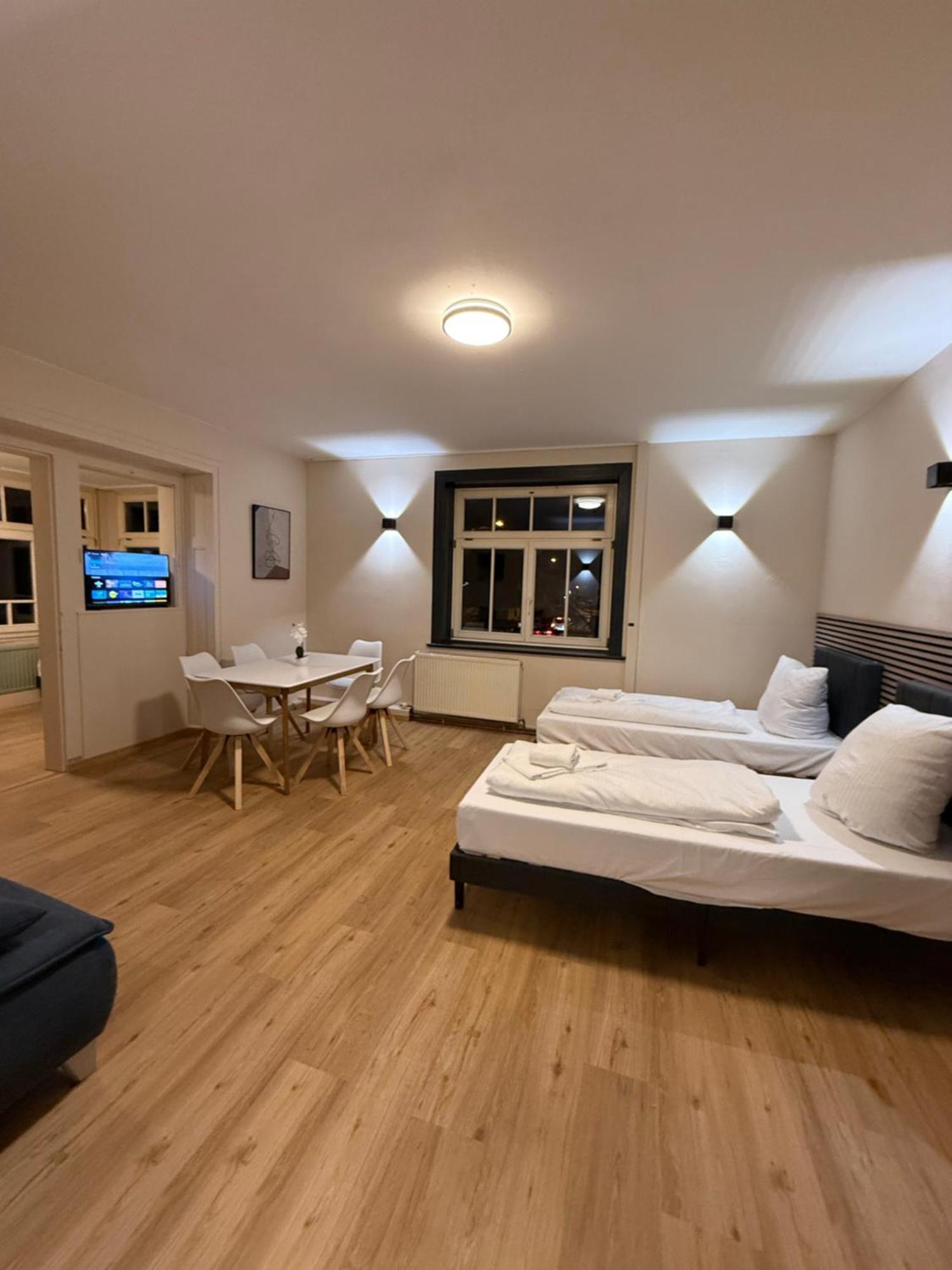 Crown Living Villa Blumenau Studios, Smarttv, Parkplatz ลุสเตอเนา ภายนอก รูปภาพ