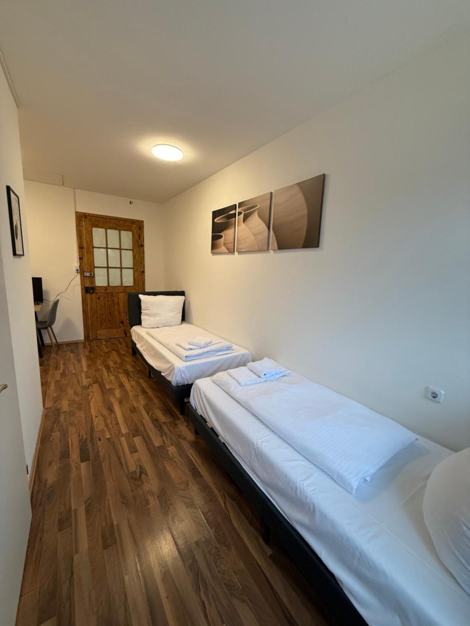 Crown Living Villa Blumenau Studios, Smarttv, Parkplatz ลุสเตอเนา ภายนอก รูปภาพ