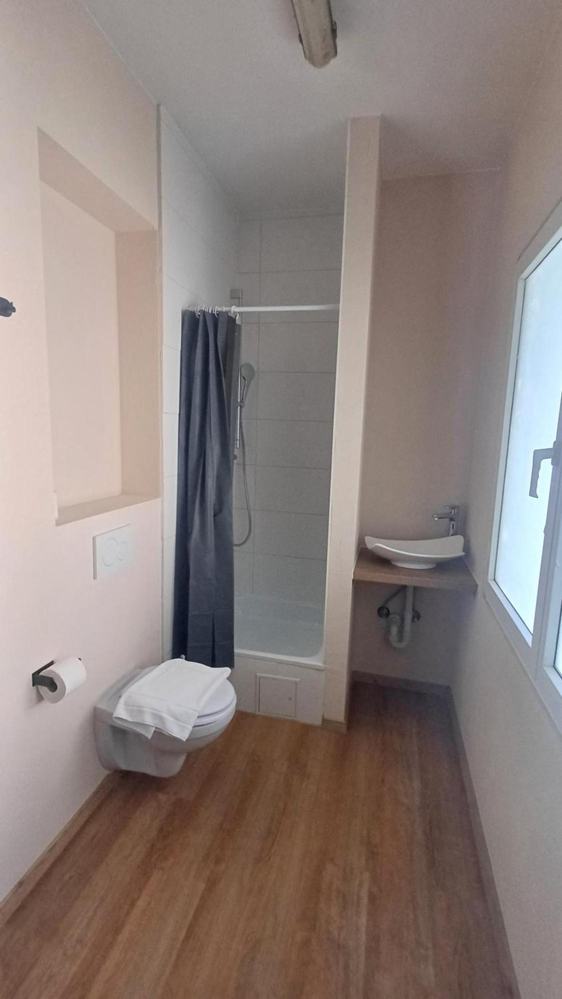 Crown Living Villa Blumenau Studios, Smarttv, Parkplatz ลุสเตอเนา ห้อง รูปภาพ