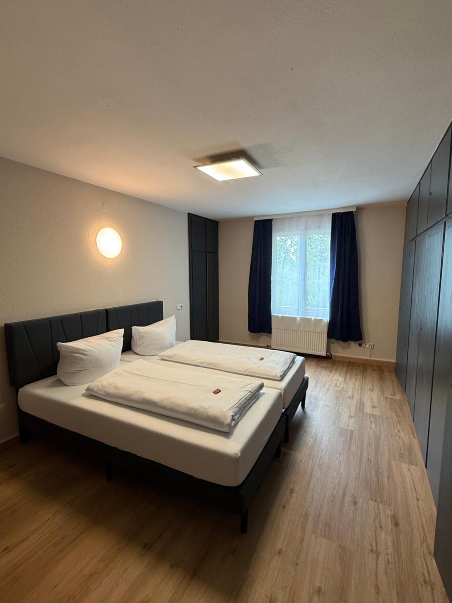 Crown Living Villa Blumenau Studios, Smarttv, Parkplatz ลุสเตอเนา ภายนอก รูปภาพ