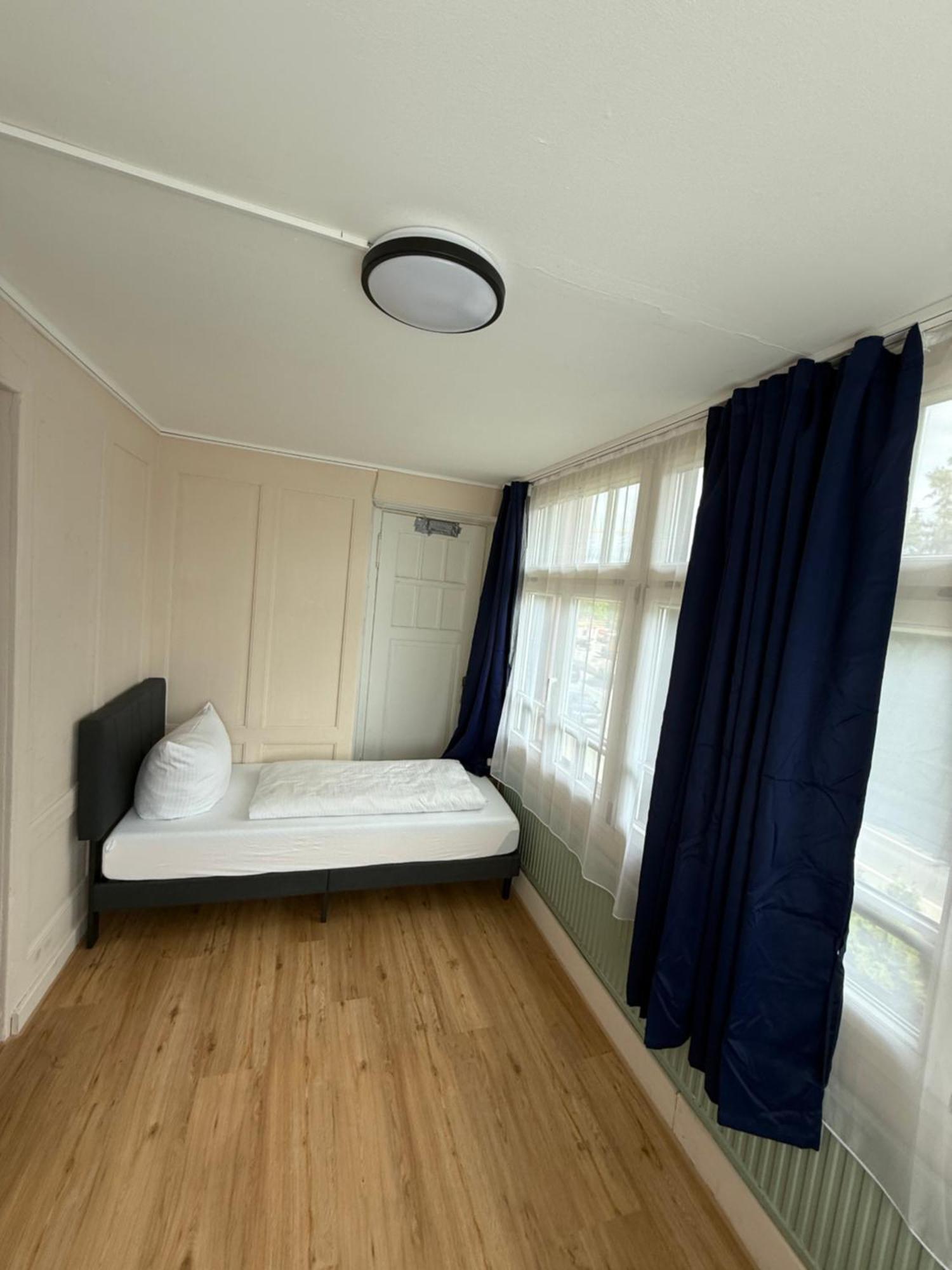 Crown Living Villa Blumenau Studios, Smarttv, Parkplatz ลุสเตอเนา ภายนอก รูปภาพ
